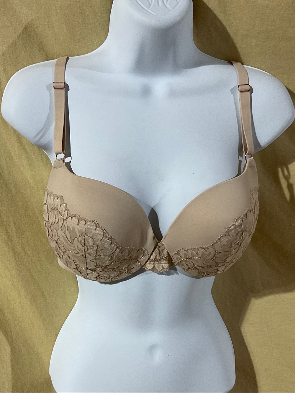 Maidenform Size 38B Beige Lace-Accent Push-Up Bra